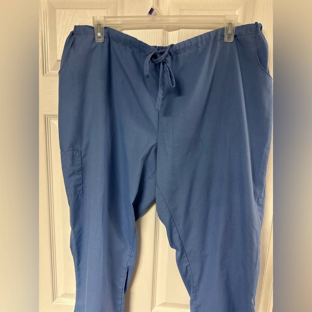 Women’s scrub pants